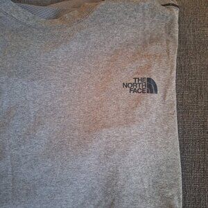 Northface shirt xl